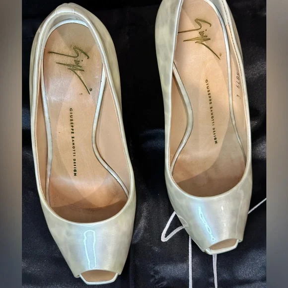Giuseppe Zanotti Peep Toe Cream and Gray Patent Leather Stiletto Heels -…
